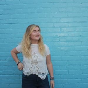 Meet your Posher, Danielle